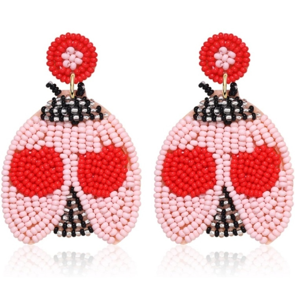 Beautiful Lady Bug Beaded Earrings